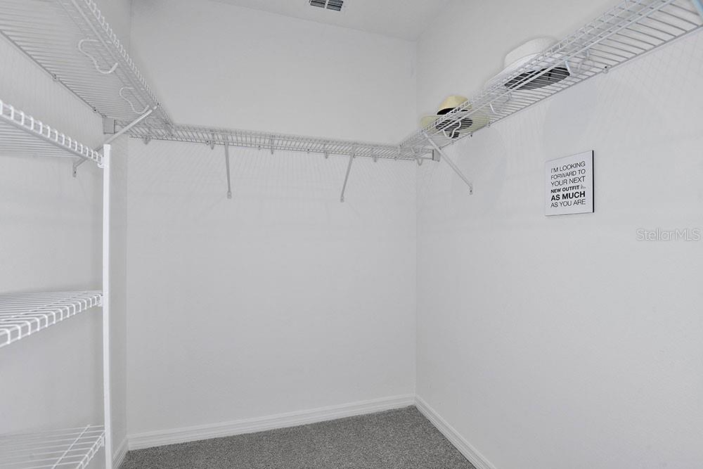 Image 20 of 33 For 204 Streamwater Way