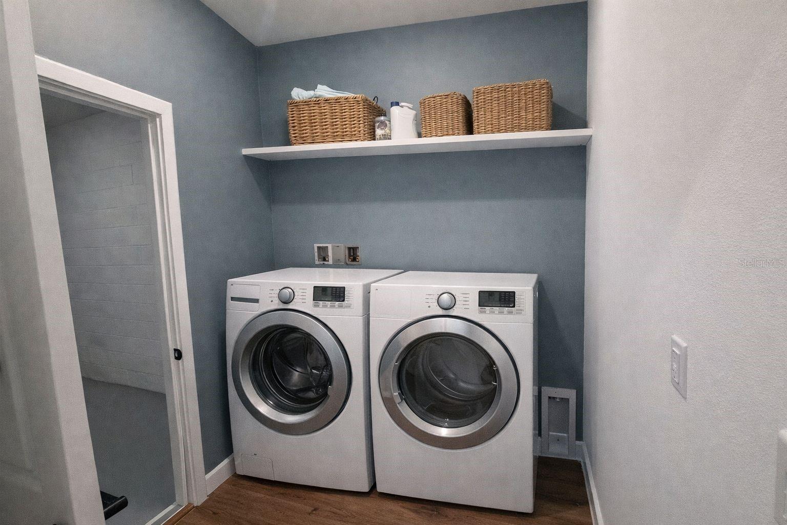 Image 15 of 40 For 11527 Condor Drive