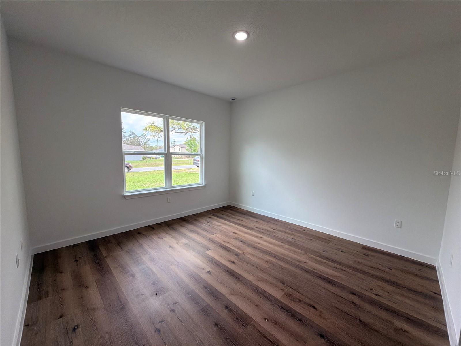 Image 16 of 40 For 11527 Condor Drive