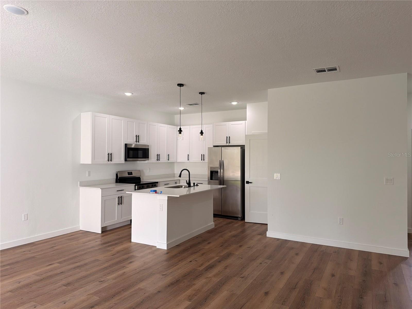 Image 6 of 40 For 11527 Condor Drive