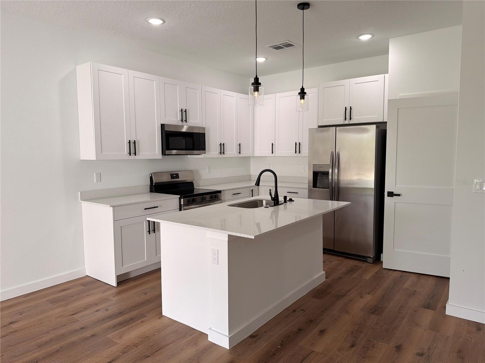 Image 8 of 40 For 11527 Condor Drive