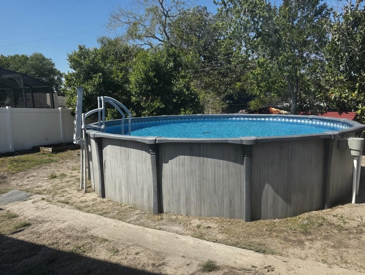 Image 4 of 4 For 2014 Dearing Avenue