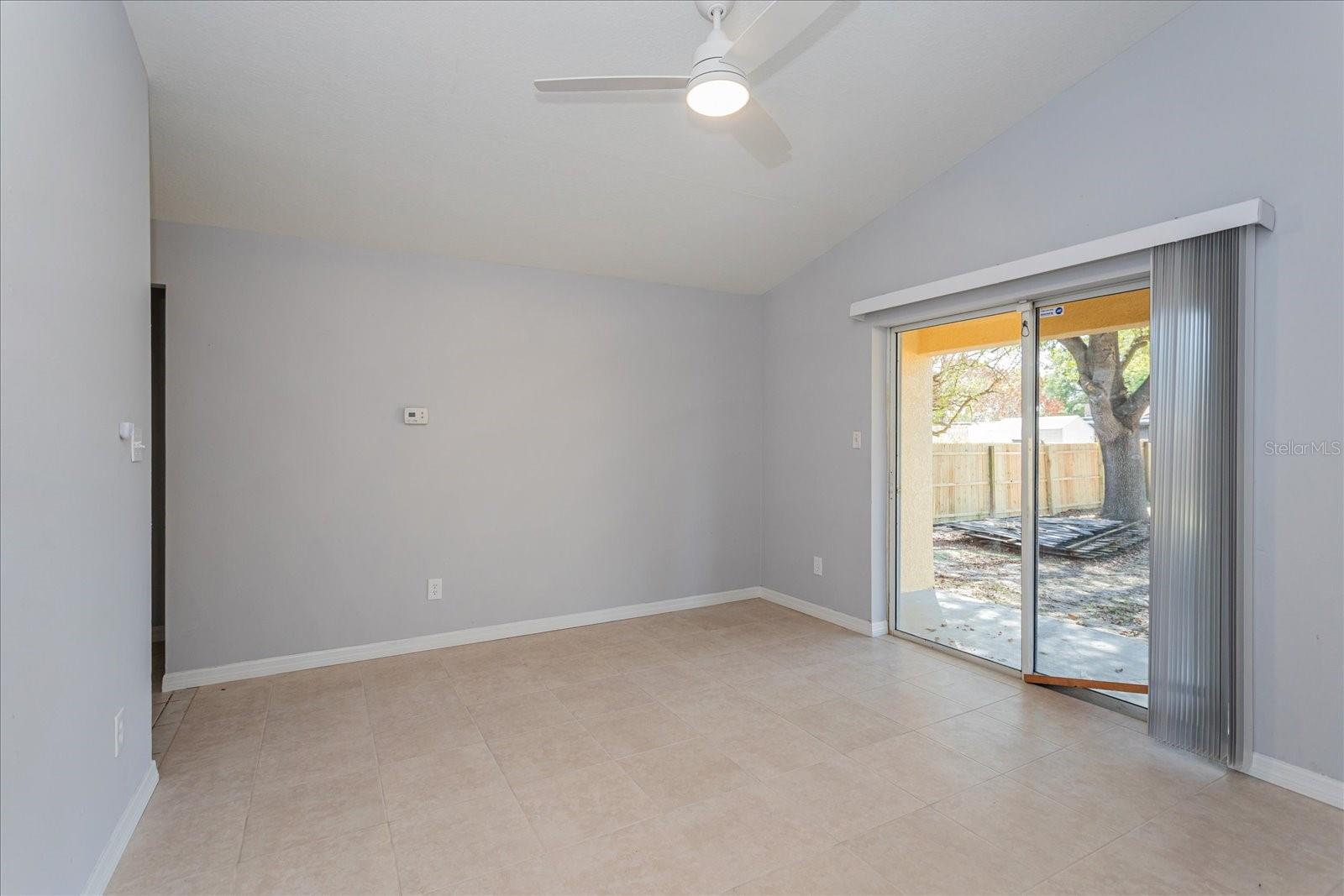 Image 4 of 18 For 514 Dunbar Avenue