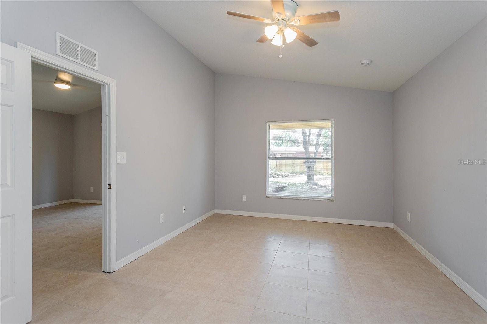 Image 5 of 18 For 514 Dunbar Avenue