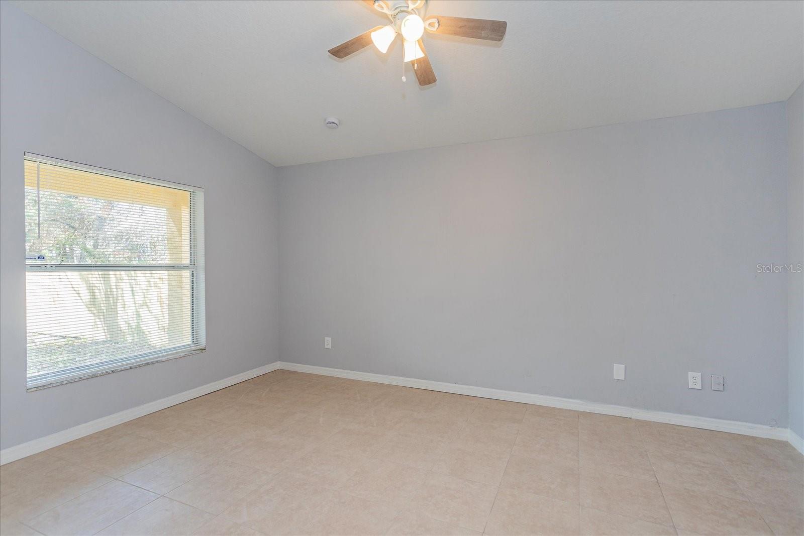 Image 8 of 18 For 514 Dunbar Avenue