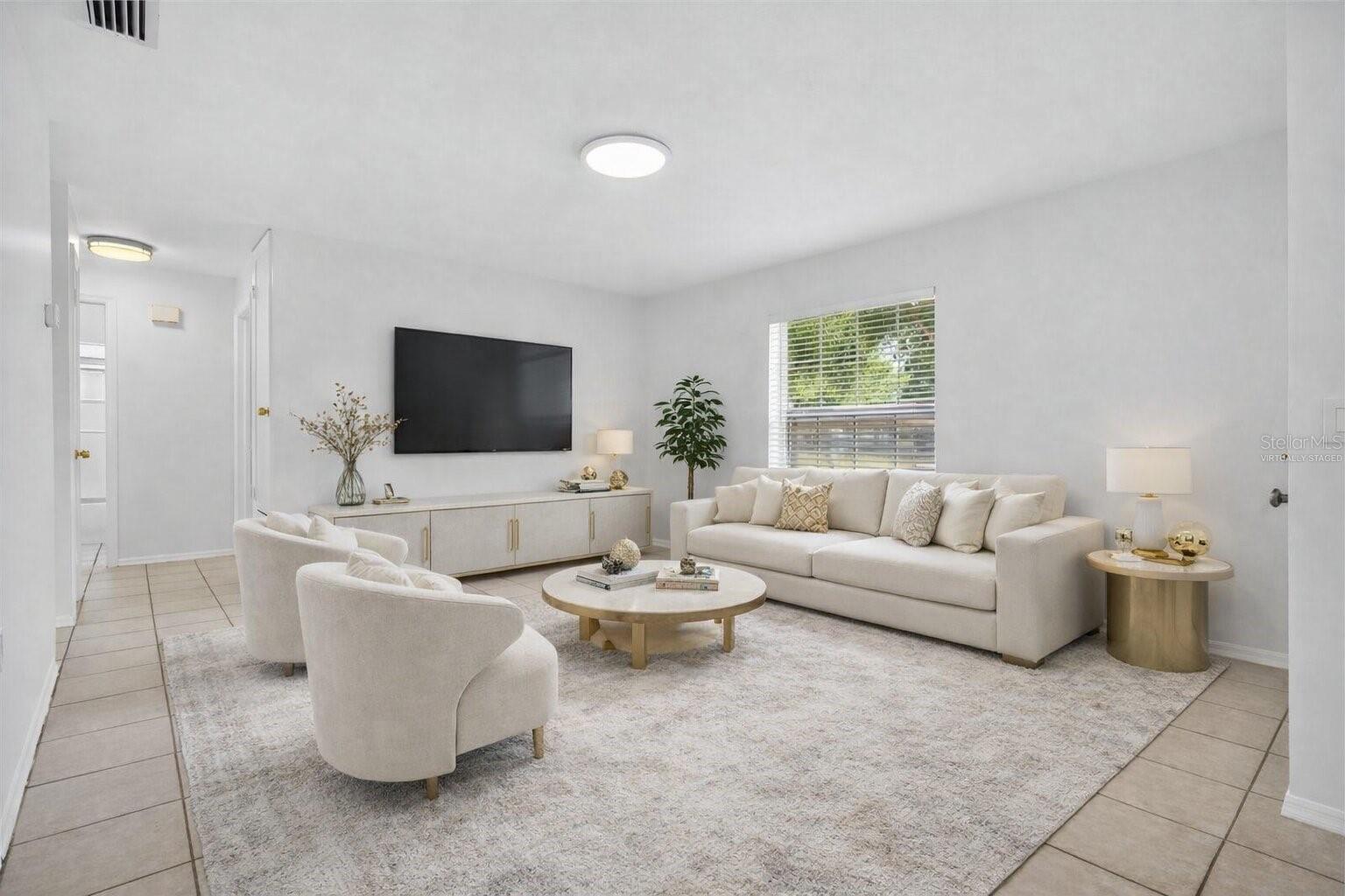 Image 11 of 67 For 526 Grandview Way