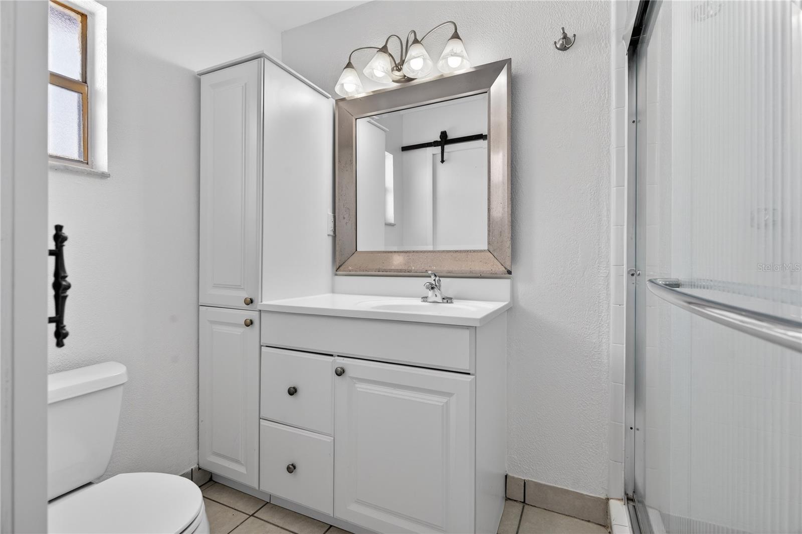 Image 26 of 67 For 526 Grandview Way