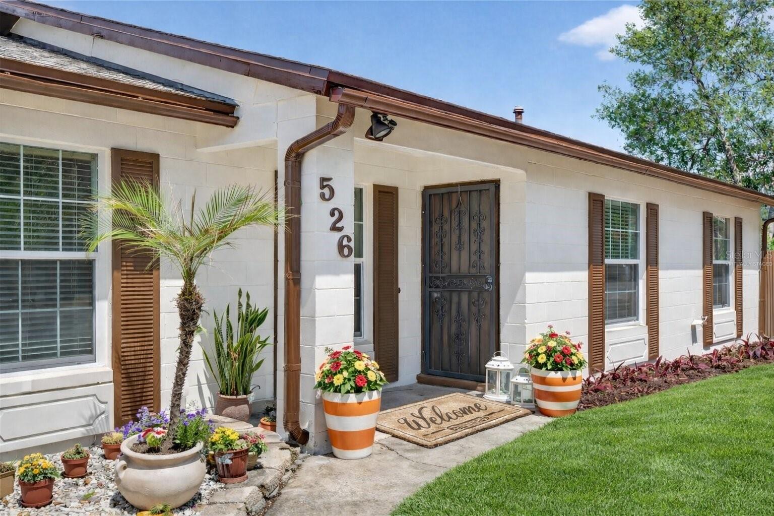 Image 3 of 67 For 526 Grandview Way