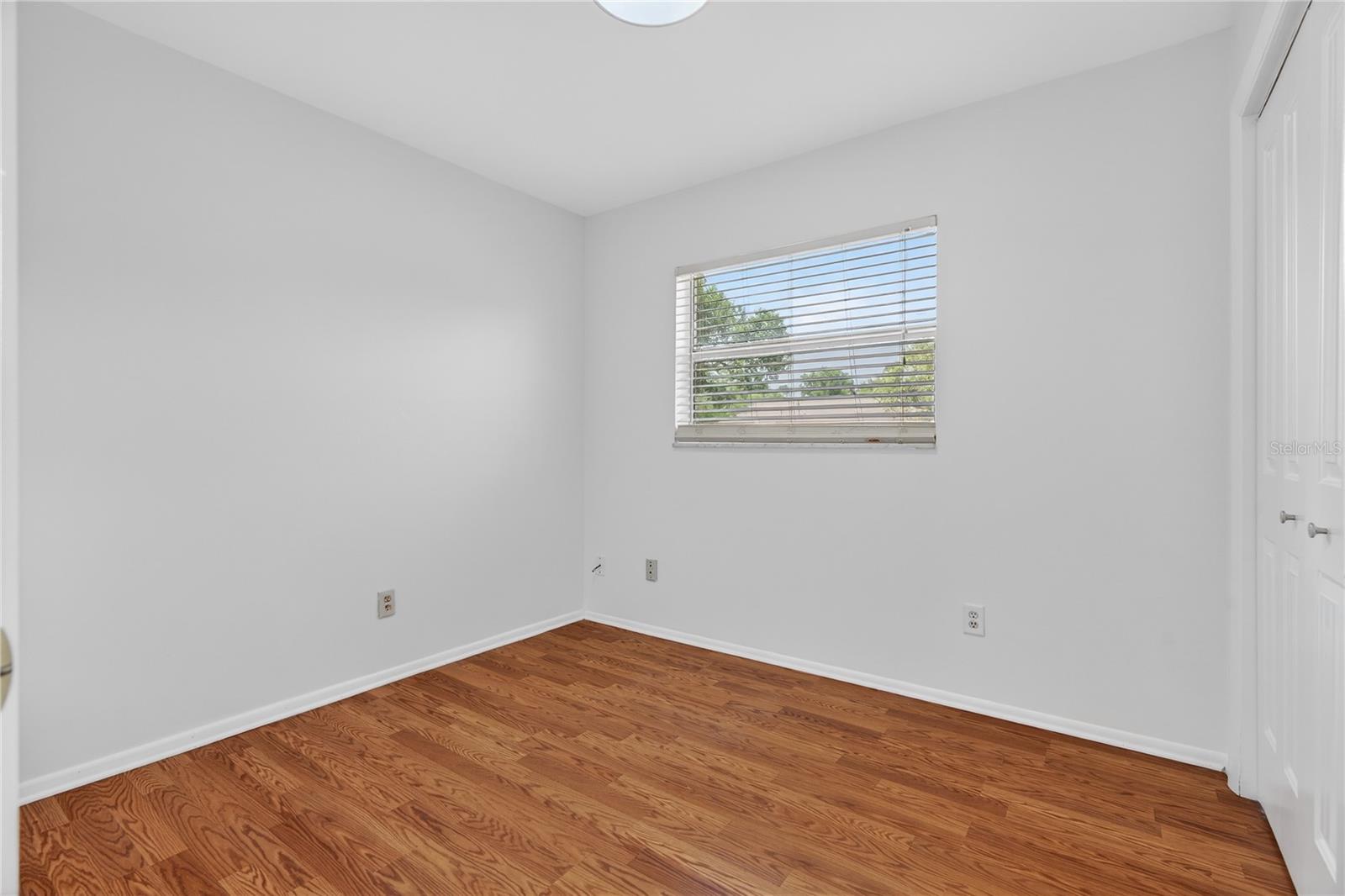 Image 35 of 67 For 526 Grandview Way