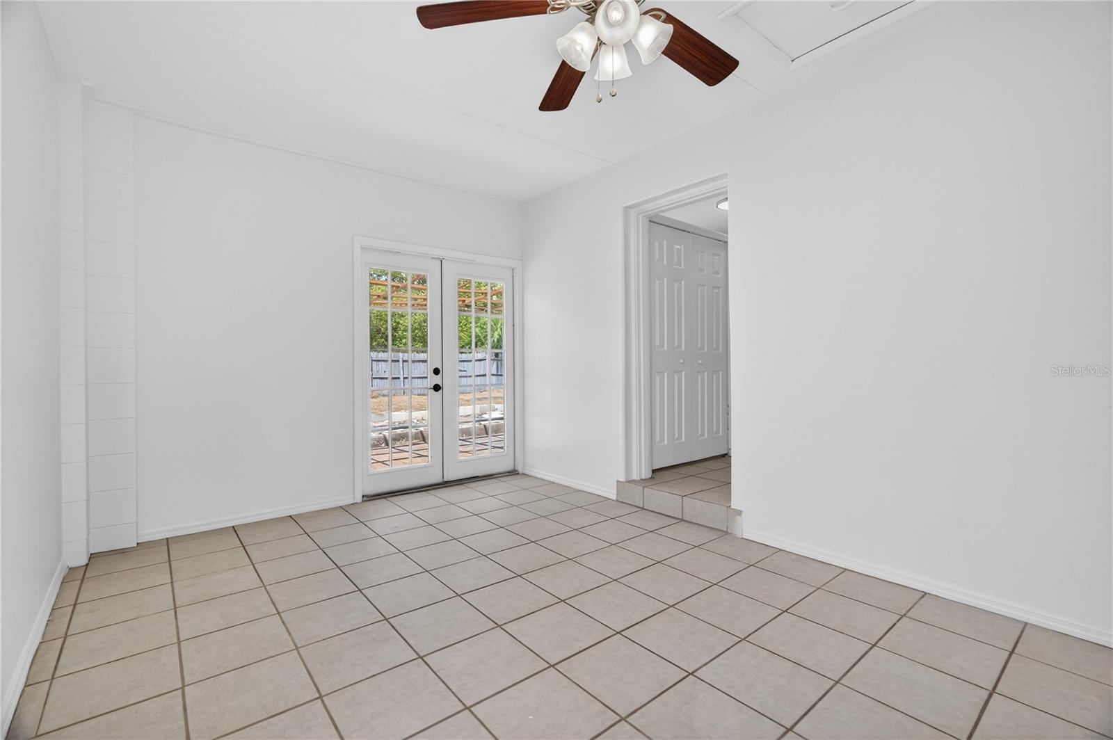 Image 37 of 67 For 526 Grandview Way