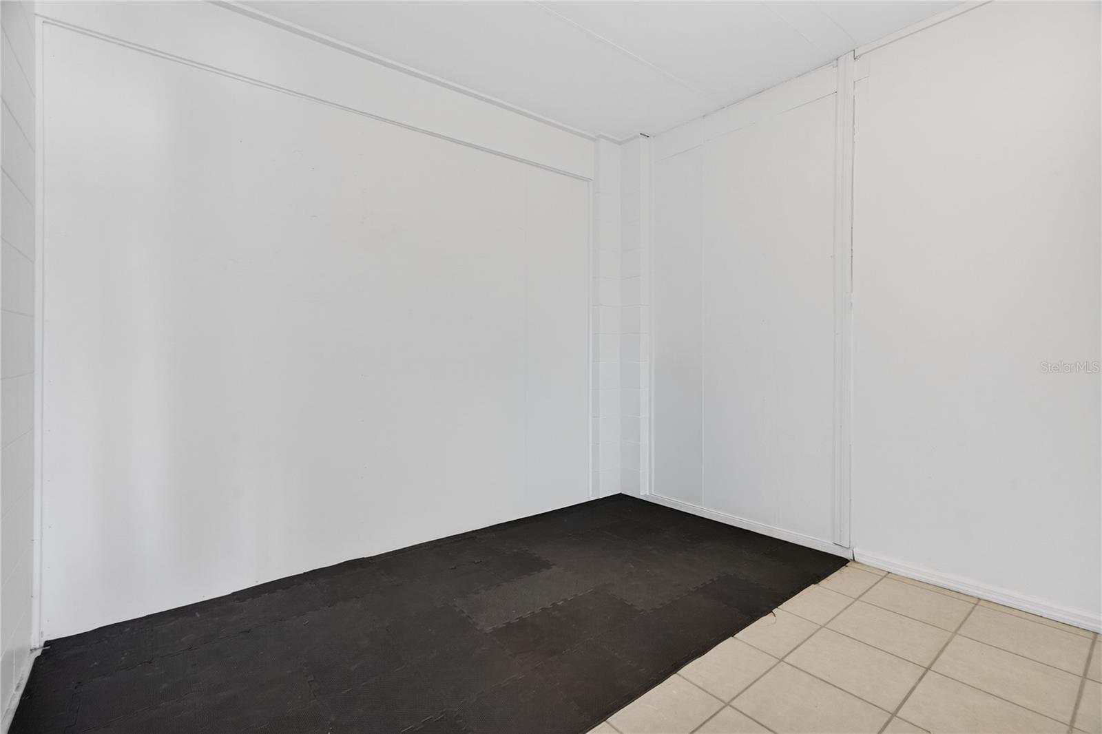 Image 44 of 67 For 526 Grandview Way