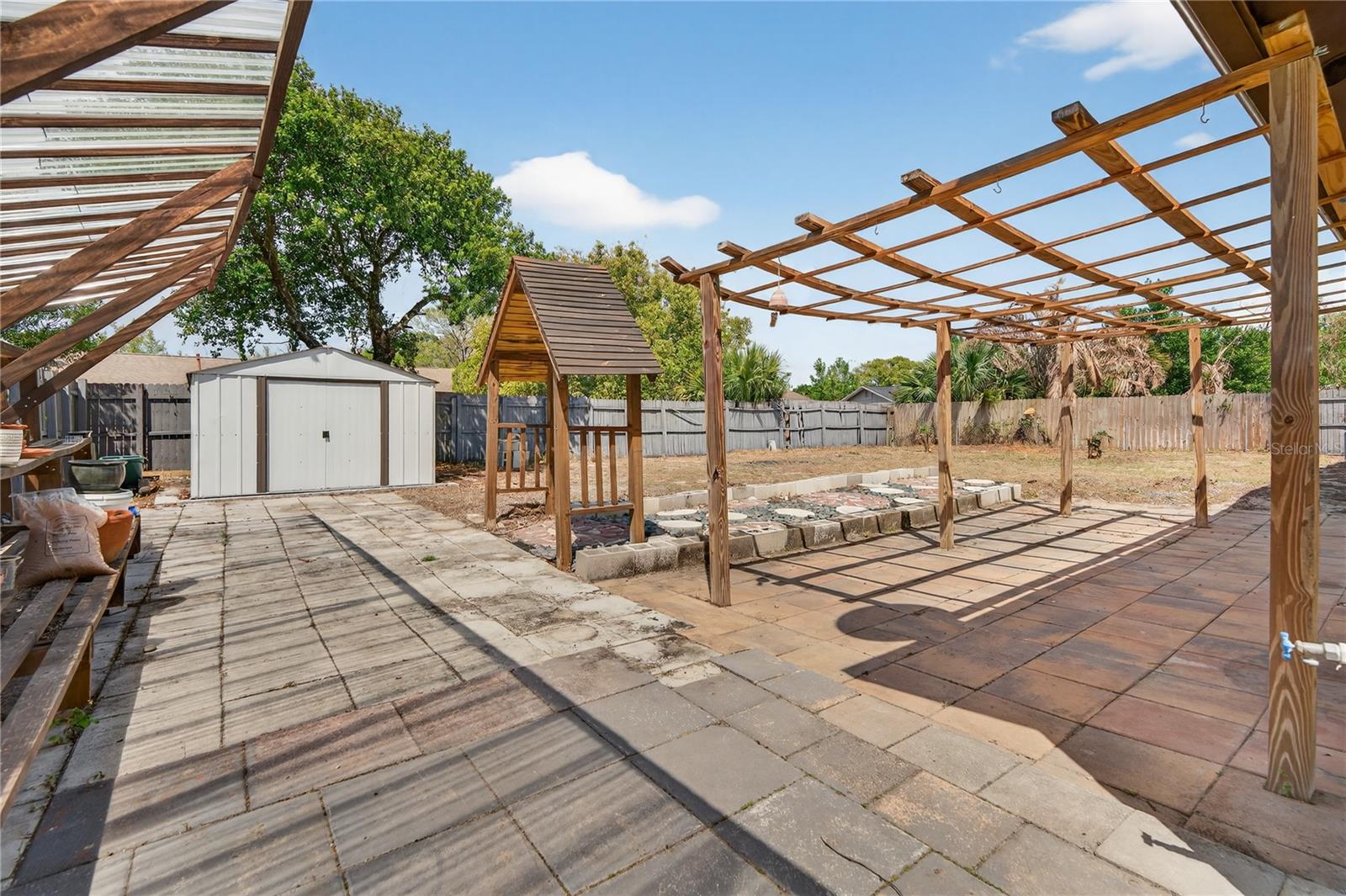 Image 46 of 67 For 526 Grandview Way