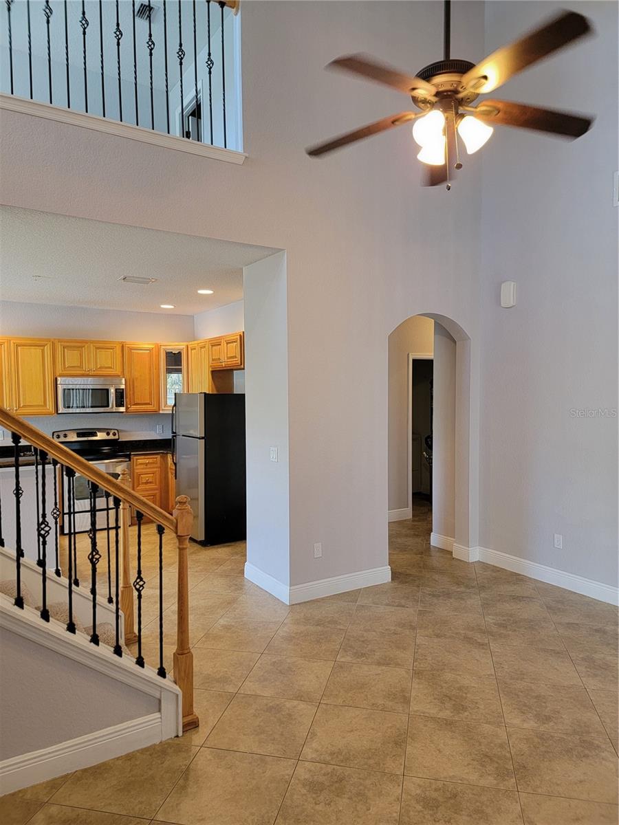 Image 3 of 20 For 3721 Lake Orlando Parkway 4