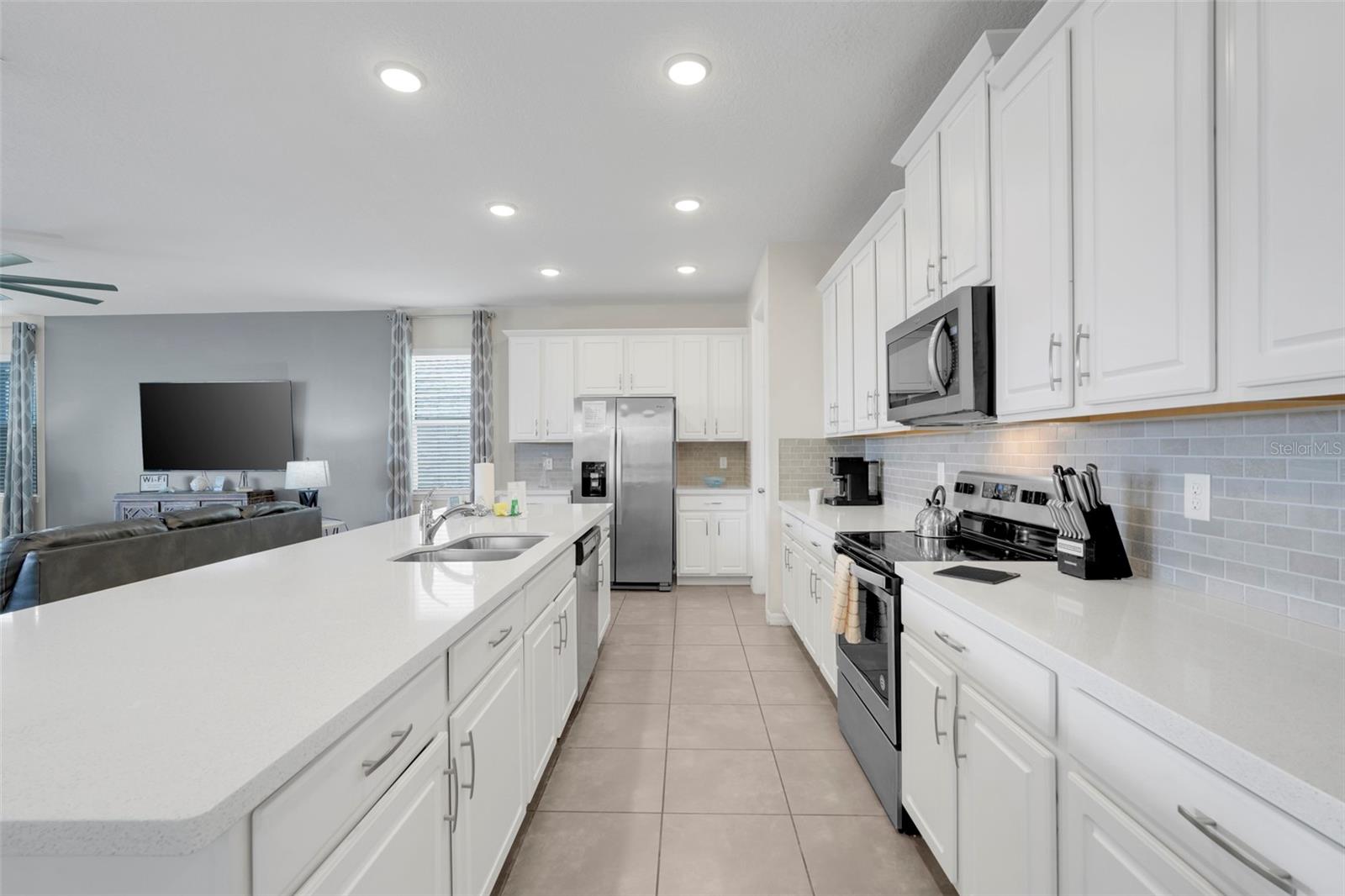 Image 9 of 67 For 1840 Caribbean View Terrace