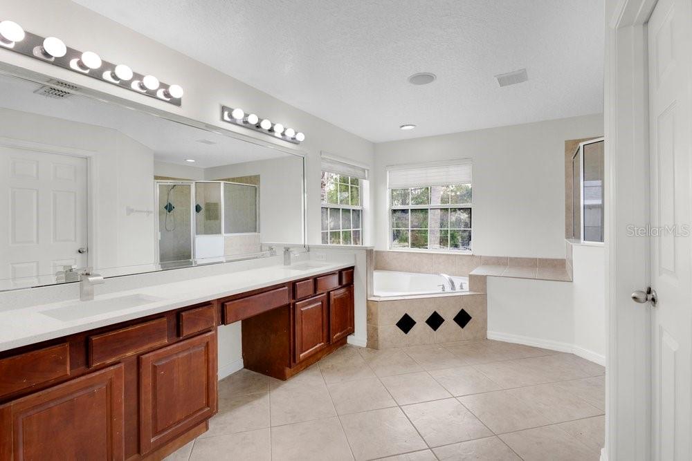 Image 11 of 45 For 14030 Budworth Cir