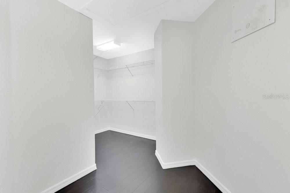 Image 12 of 45 For 14030 Budworth Cir