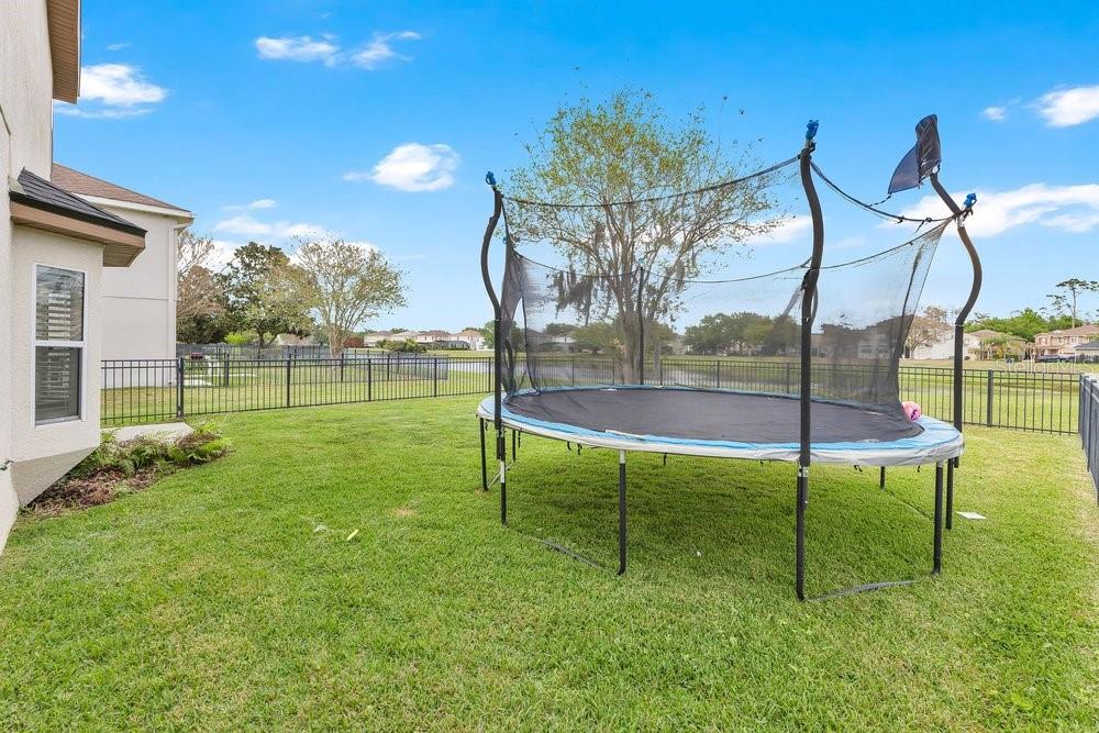 Image 24 of 45 For 14030 Budworth Cir