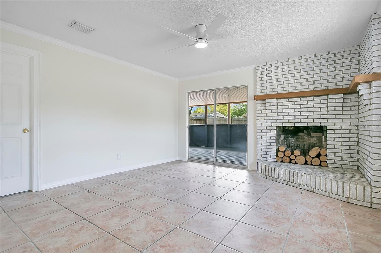 Image 11 of 33 For 503 Grandview Way