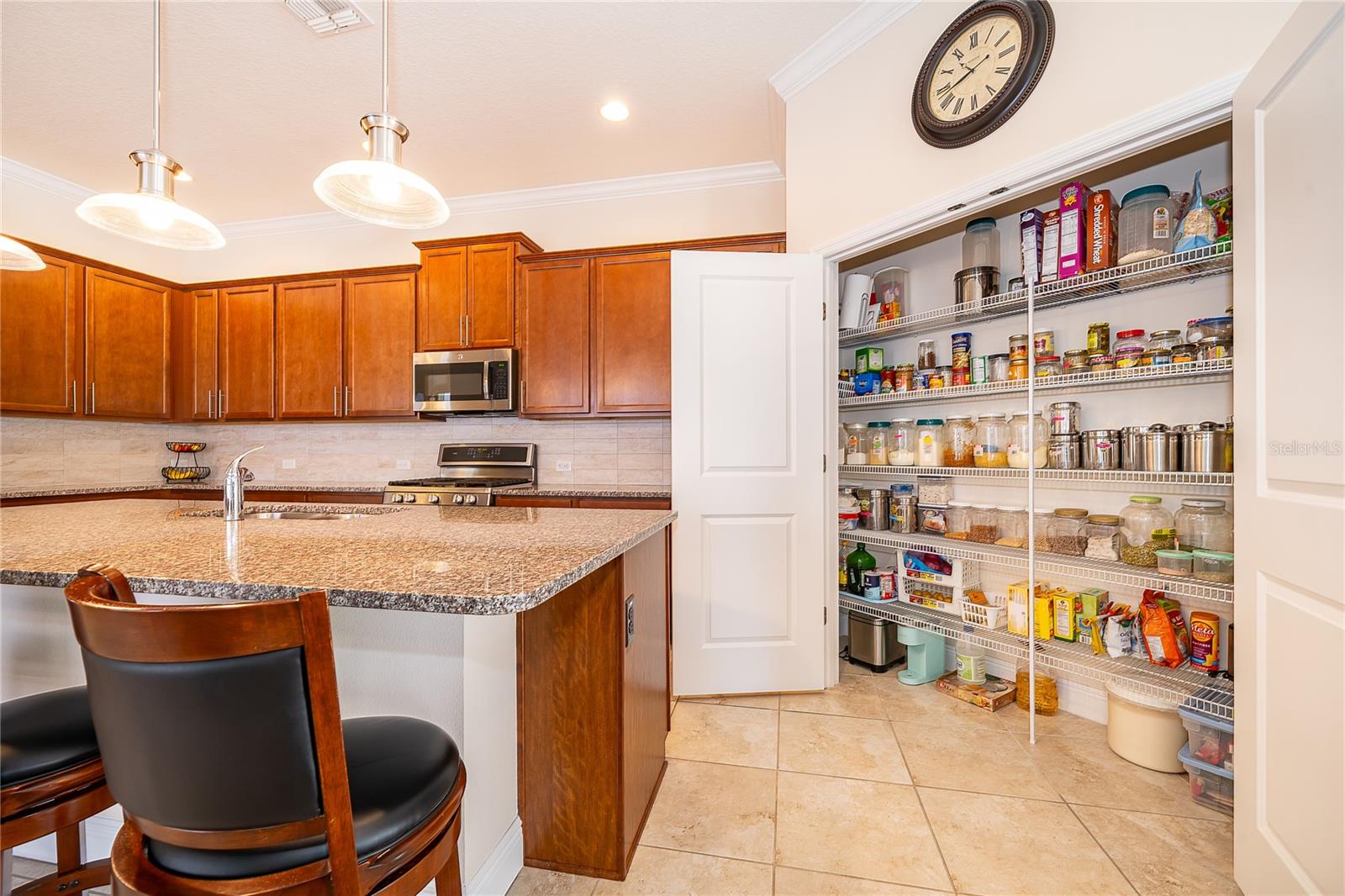 Image 12 of 38 For 15527 Sweet Orange Avenue