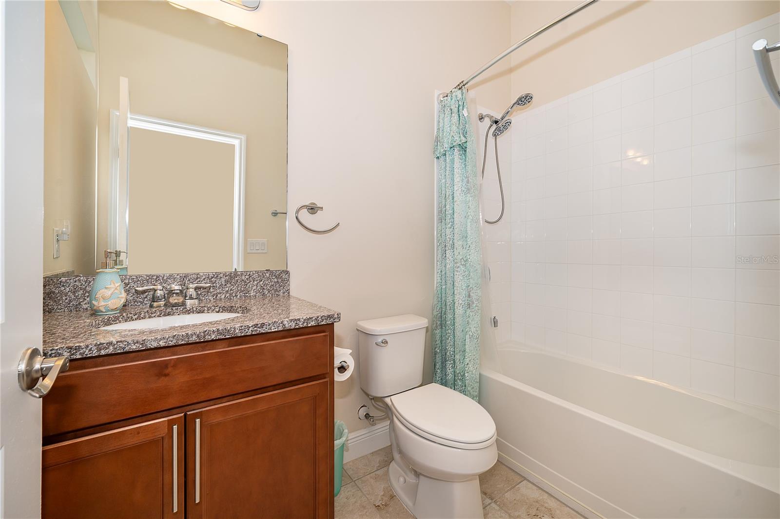 Image 20 of 38 For 15527 Sweet Orange Avenue