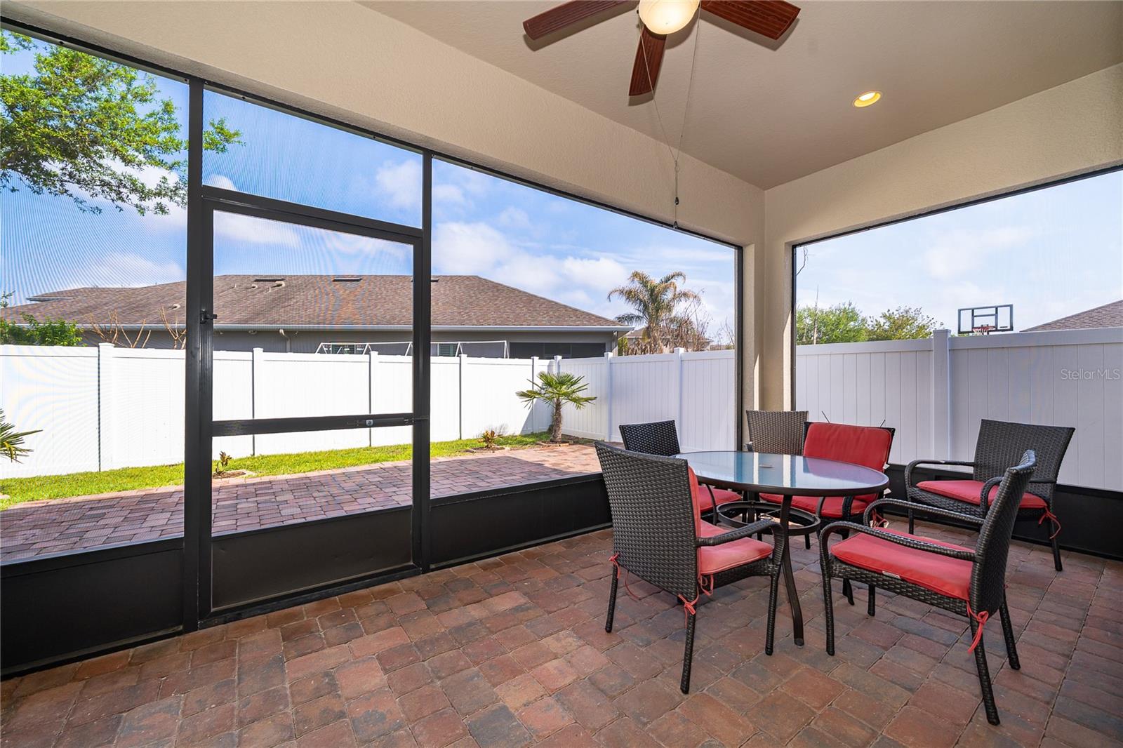 Image 27 of 38 For 15527 Sweet Orange Avenue