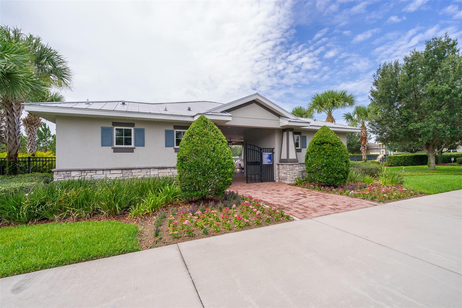 Image 33 of 38 For 15527 Sweet Orange Avenue