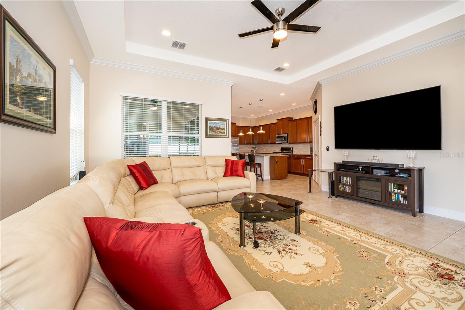 Image 6 of 38 For 15527 Sweet Orange Avenue