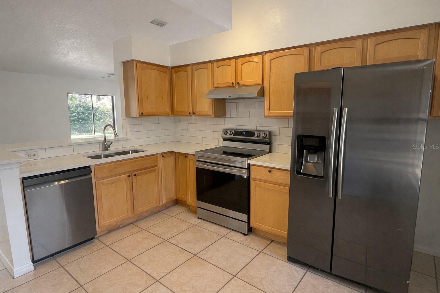 Image 8 of 22 For 9313 Palm Tree Drive