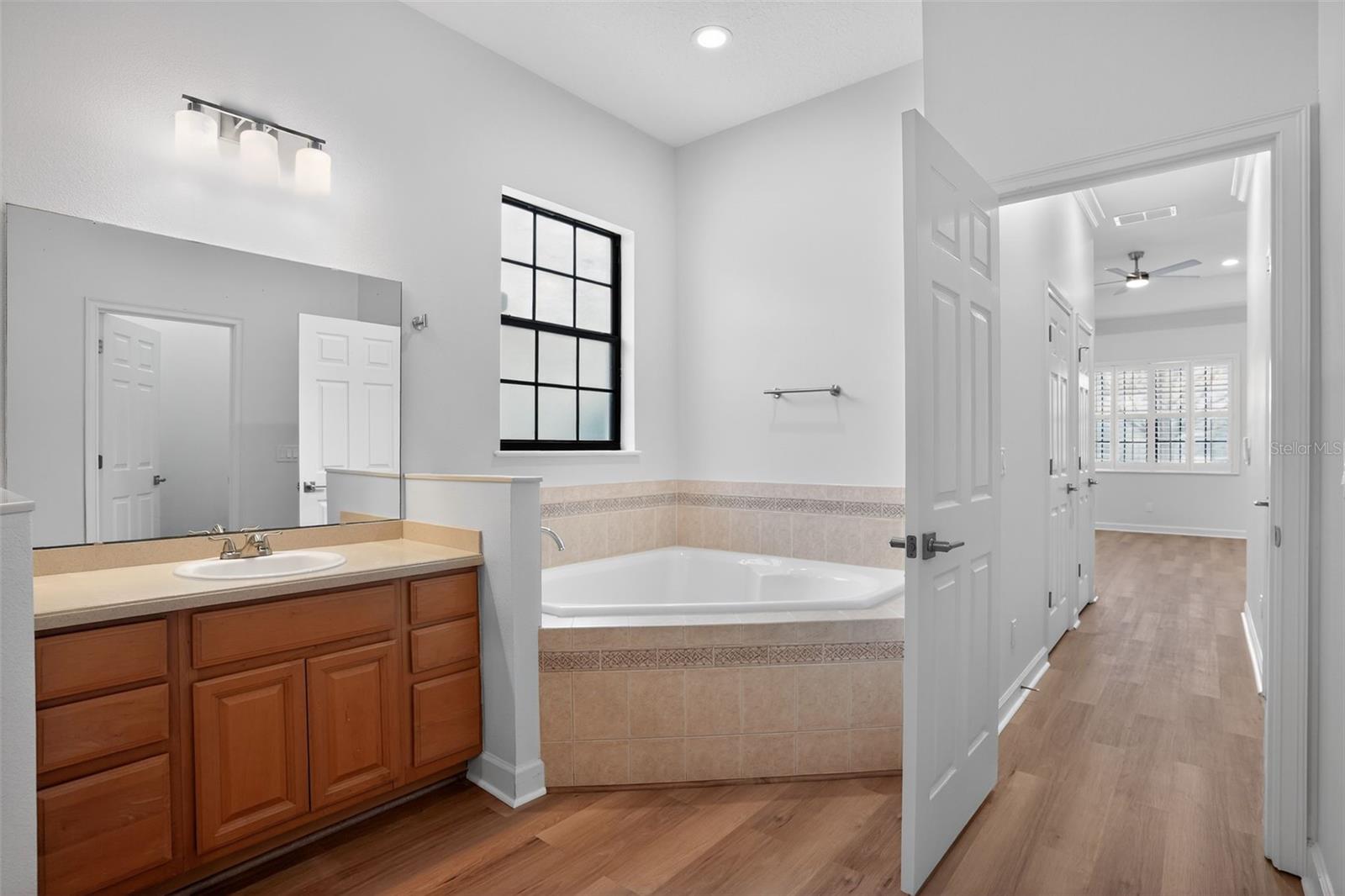 Image 11 of 39 For 9052 Paolos Place