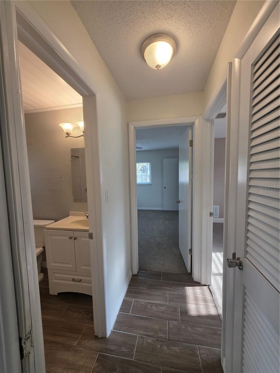 Image 20 of 35 For 2932 Ahern Drive