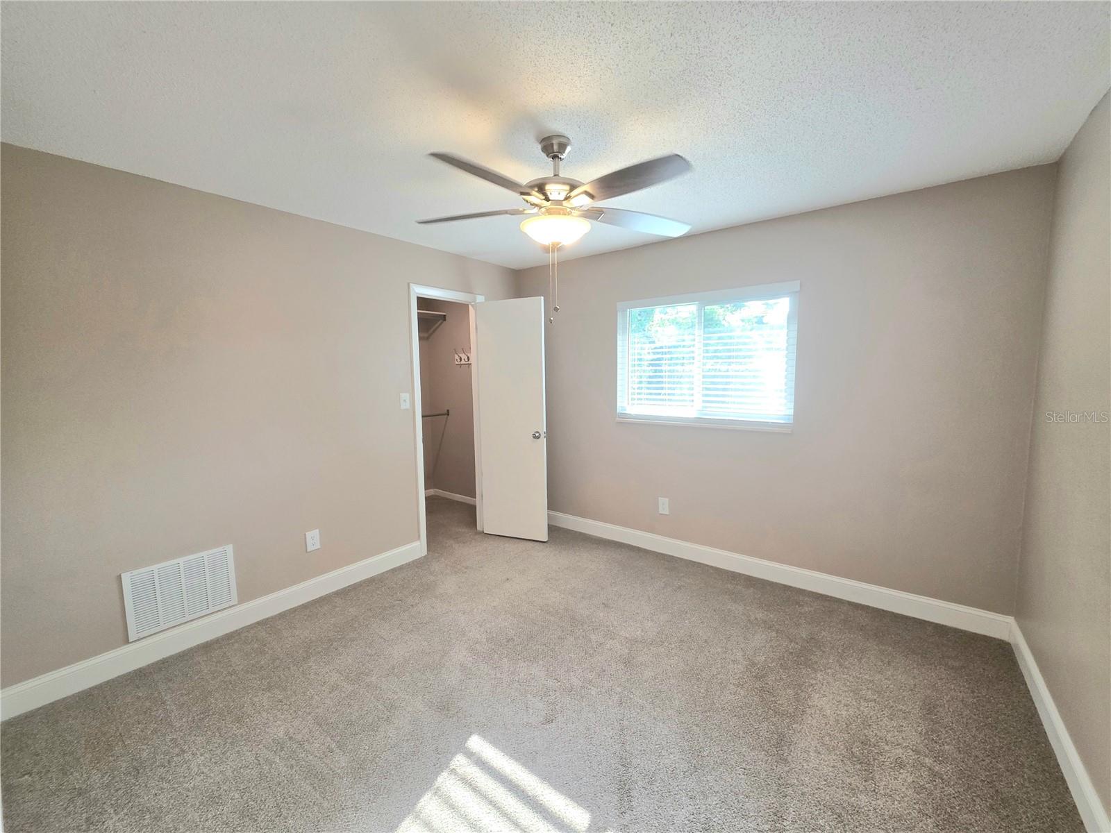 Image 26 of 35 For 2932 Ahern Drive