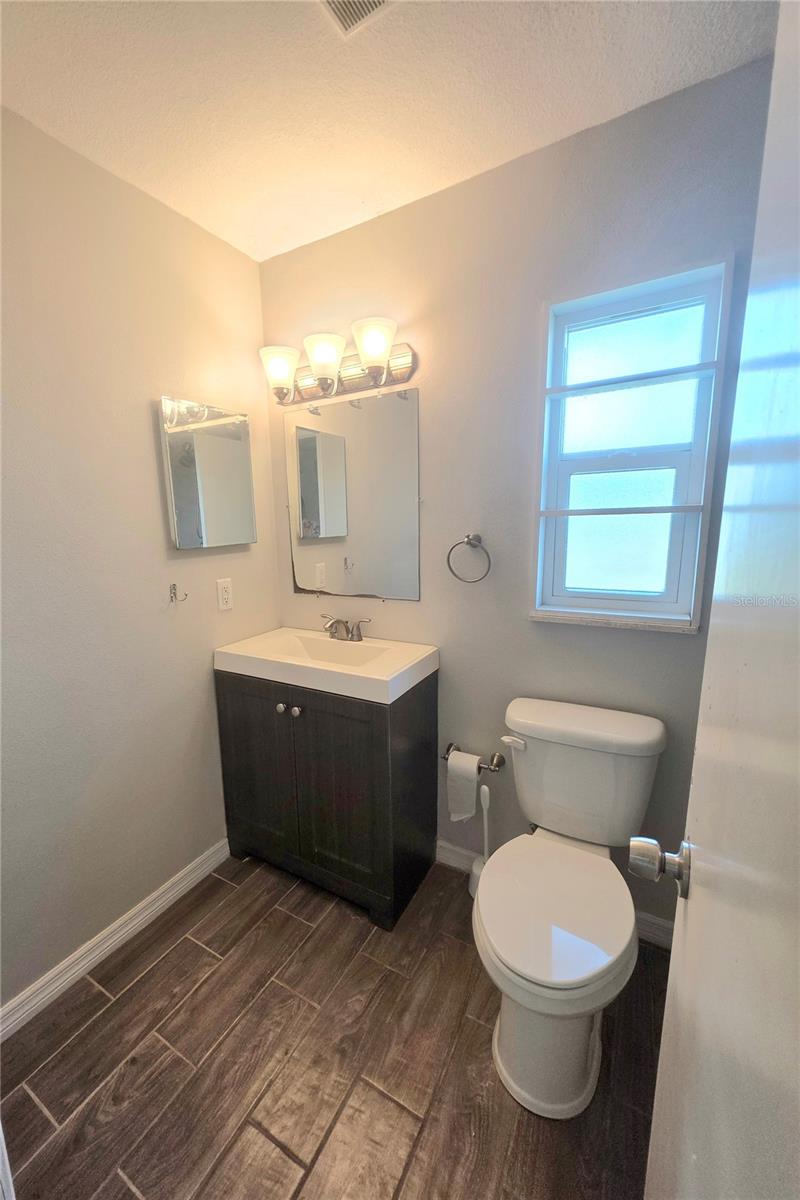 Image 31 of 35 For 2932 Ahern Drive