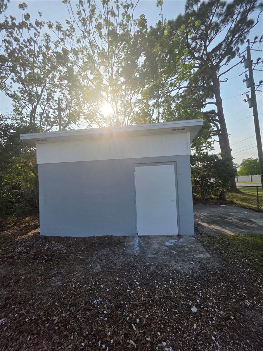 Image 8 of 35 For 2932 Ahern Drive