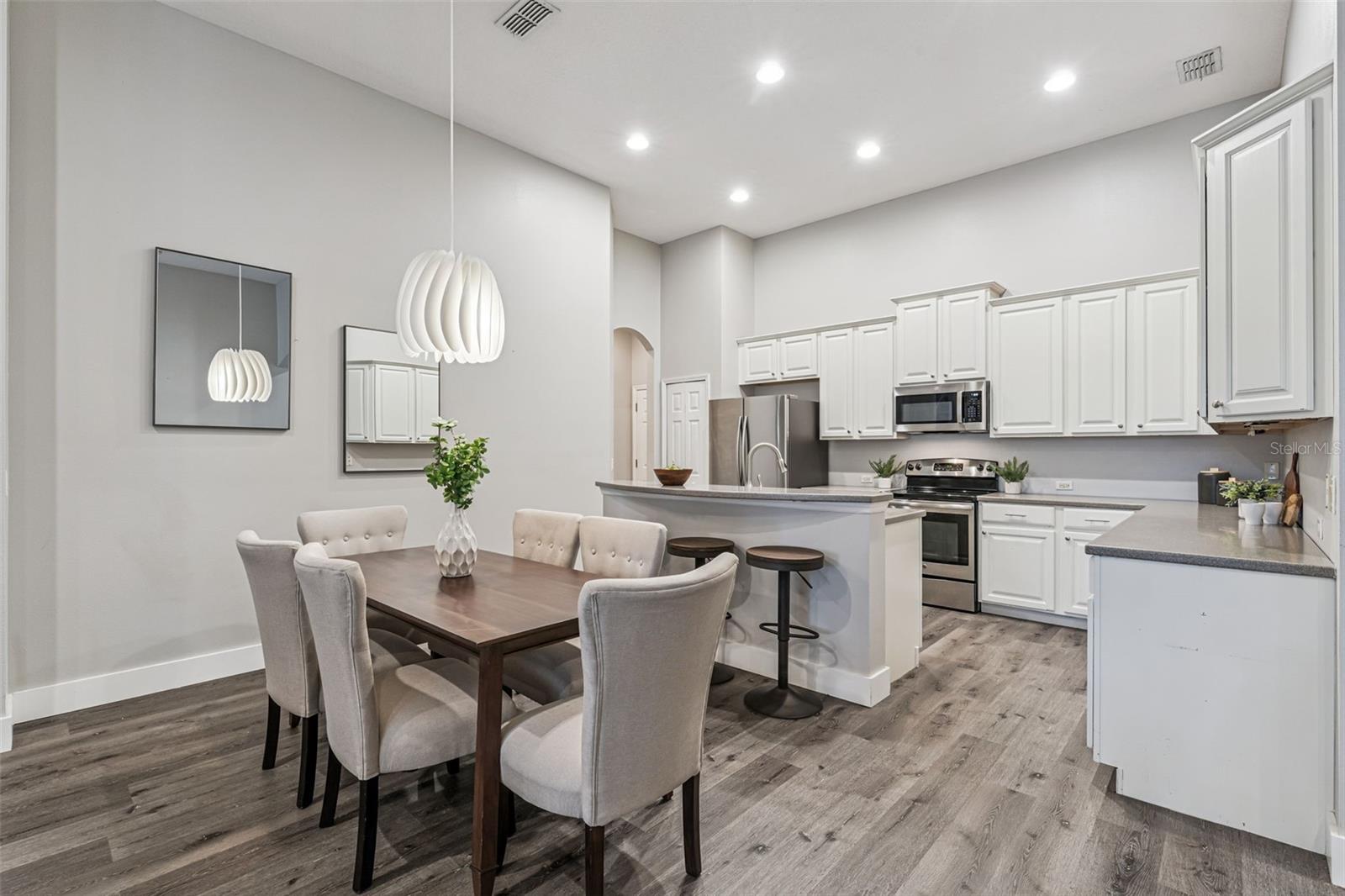 Image 5 of 24 For 13145 Zori Lane