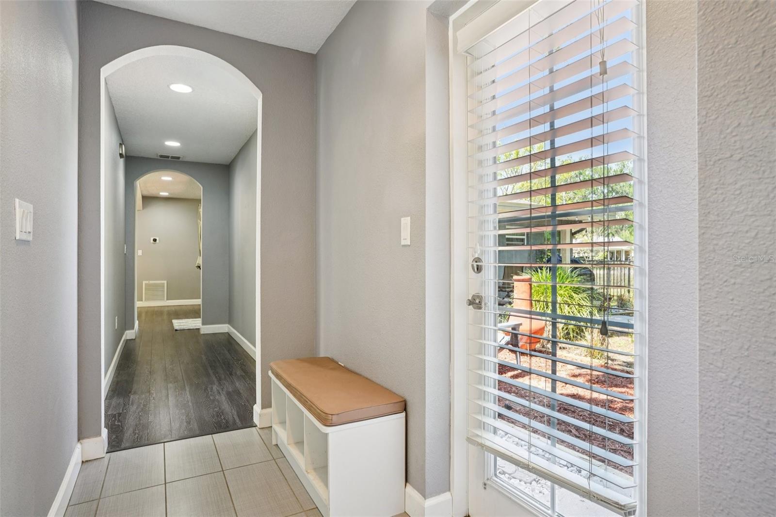 Image 28 of 72 For 327 Lakeview Avenue