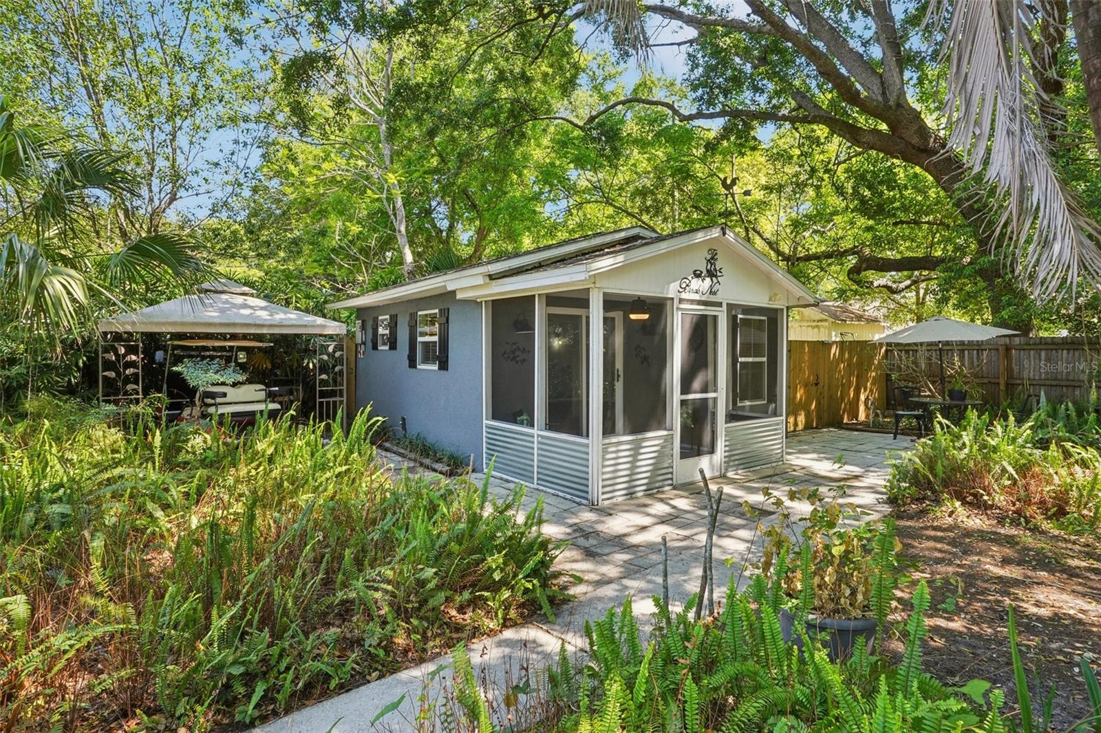 Image 36 of 72 For 327 Lakeview Avenue