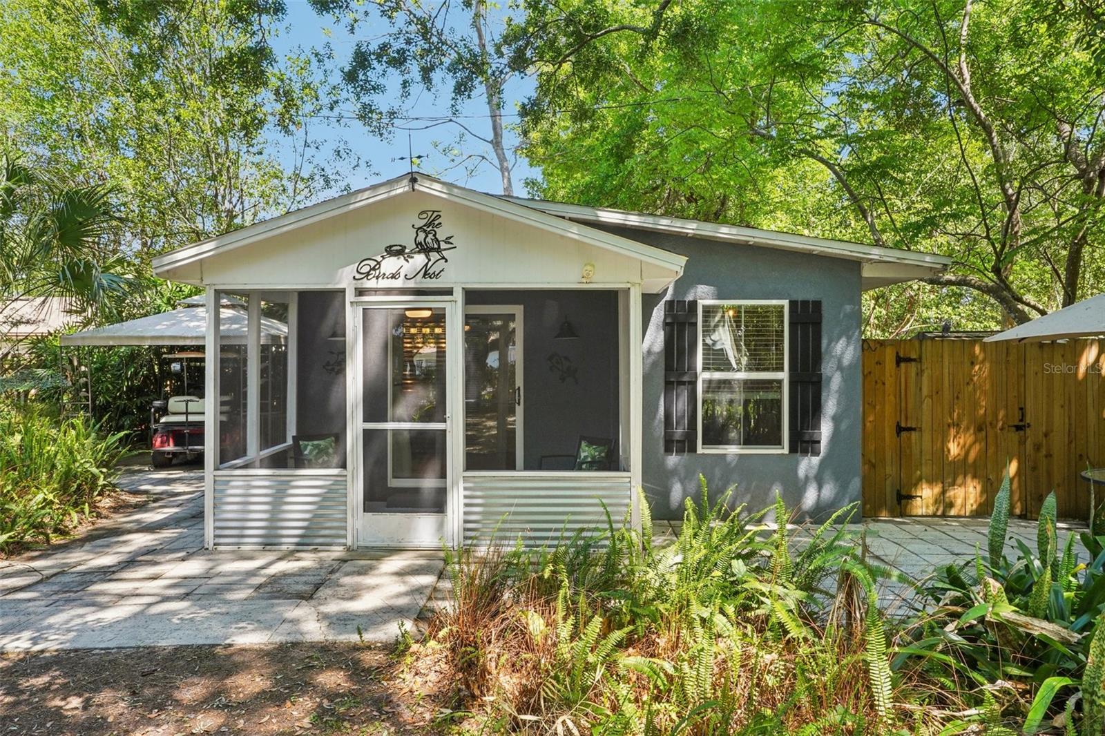 Image 37 of 72 For 327 Lakeview Avenue