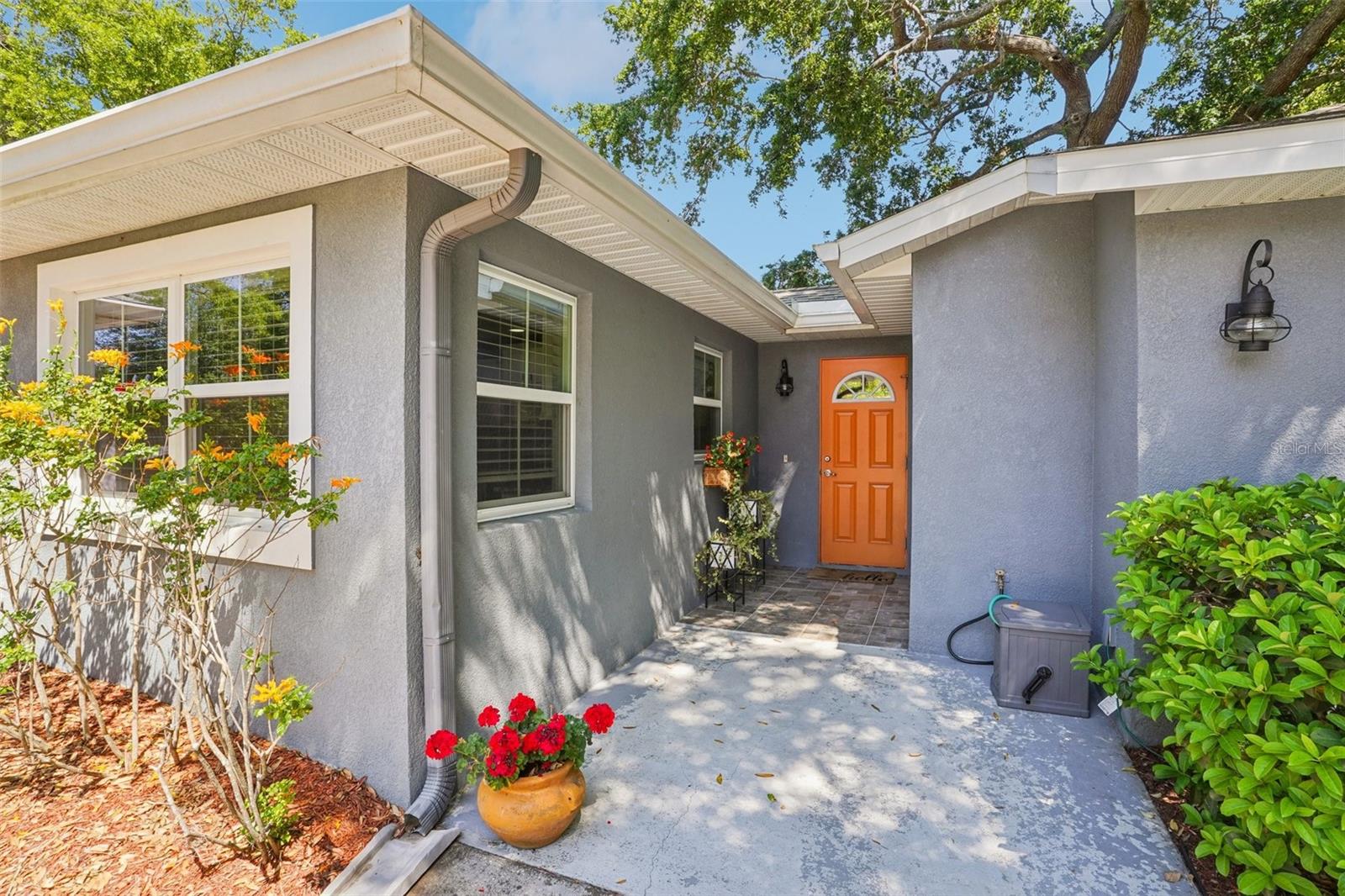 Image 47 of 72 For 327 Lakeview Avenue