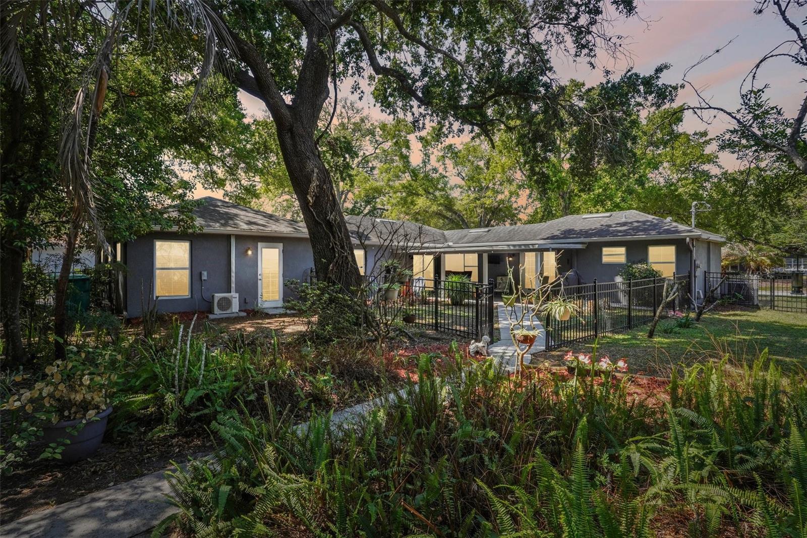 Image 52 of 72 For 327 Lakeview Avenue