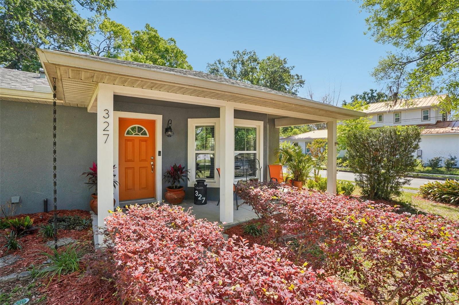 Image 6 of 72 For 327 Lakeview Avenue