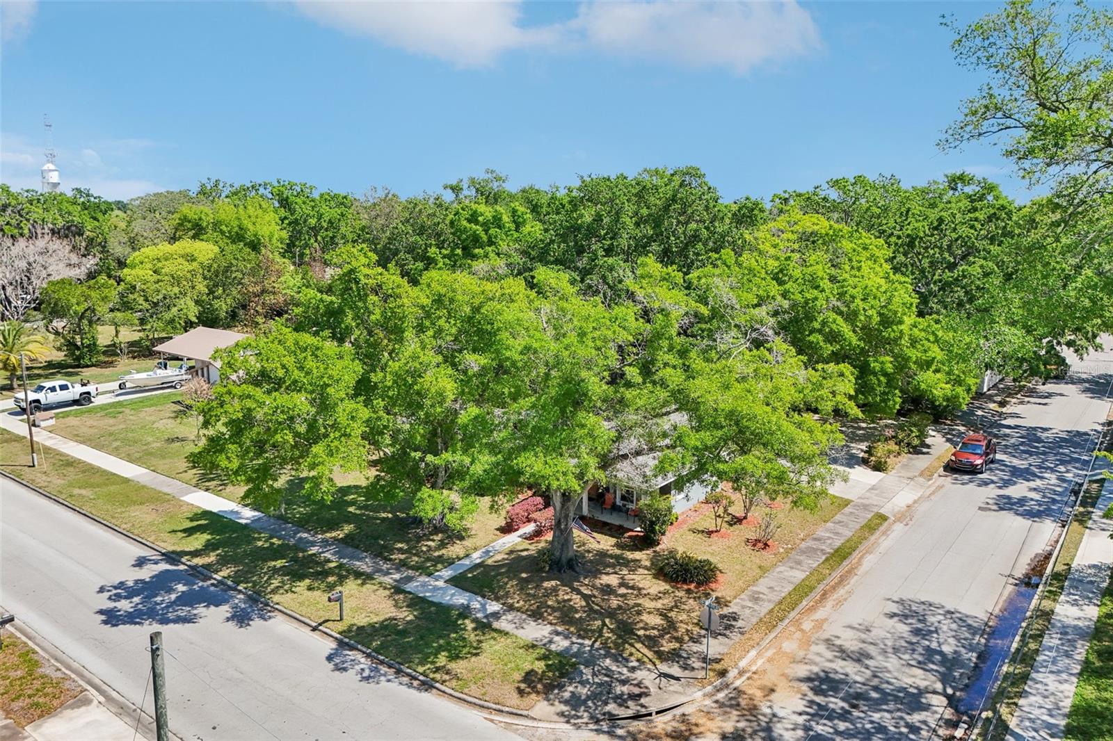 Image 64 of 72 For 327 Lakeview Avenue