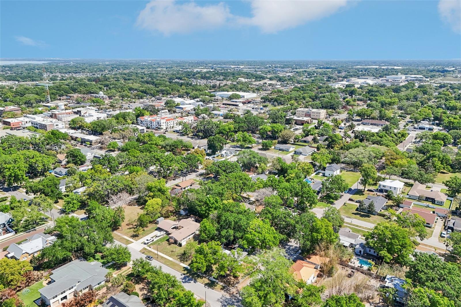 Image 65 of 72 For 327 Lakeview Avenue