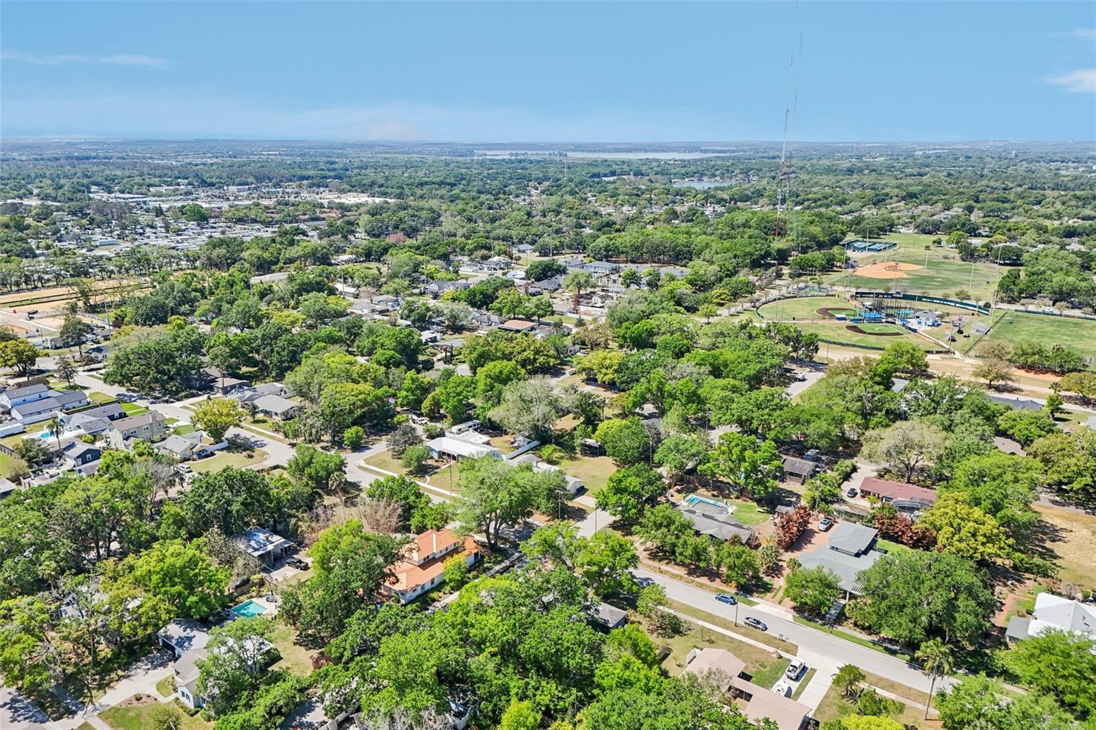 Image 68 of 72 For 327 Lakeview Avenue