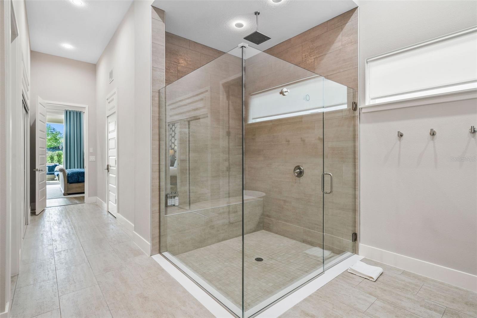 Image 23 of 89 For 997 Jack Nicklaus Court