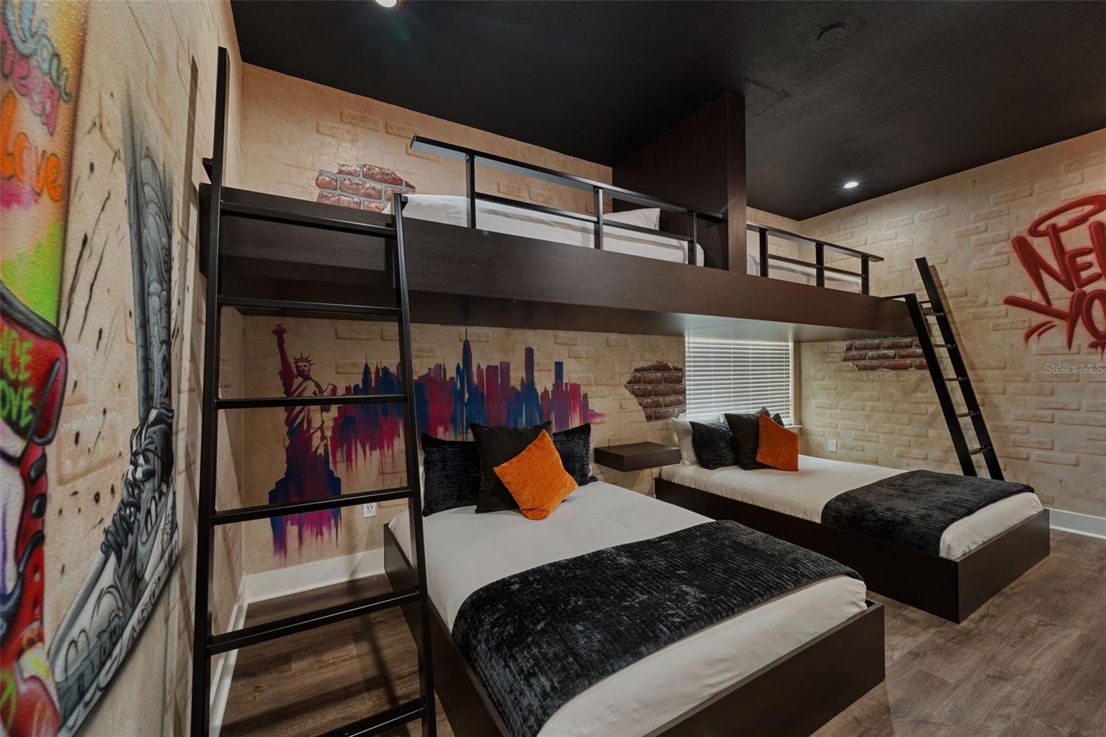 Image 52 of 89 For 997 Jack Nicklaus Court