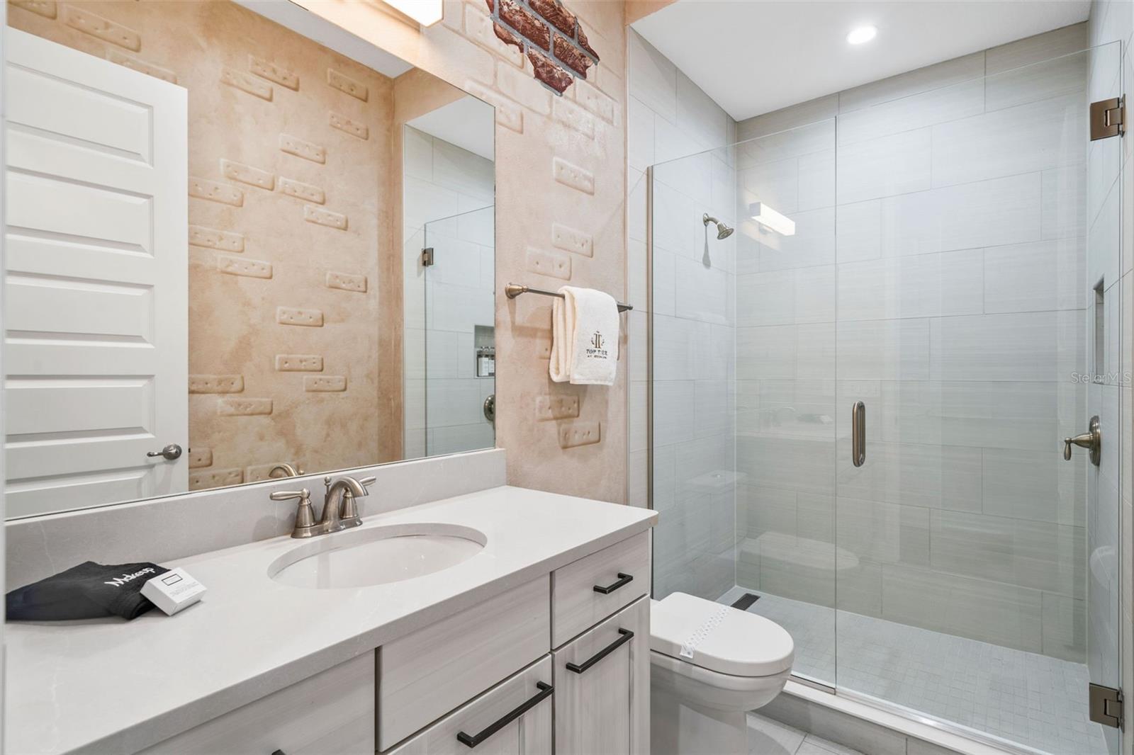 Image 56 of 89 For 997 Jack Nicklaus Court