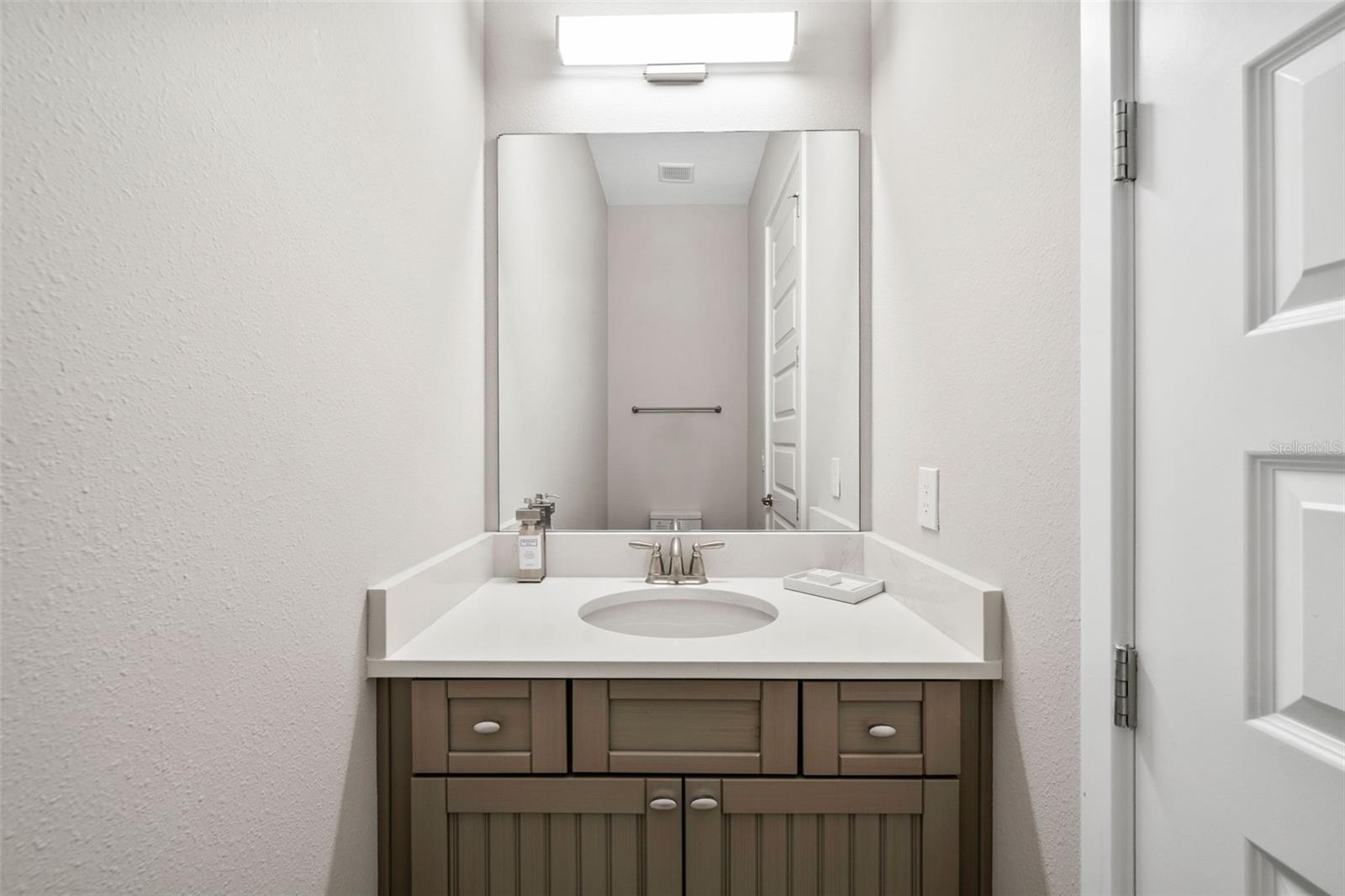 Image 61 of 89 For 997 Jack Nicklaus Court