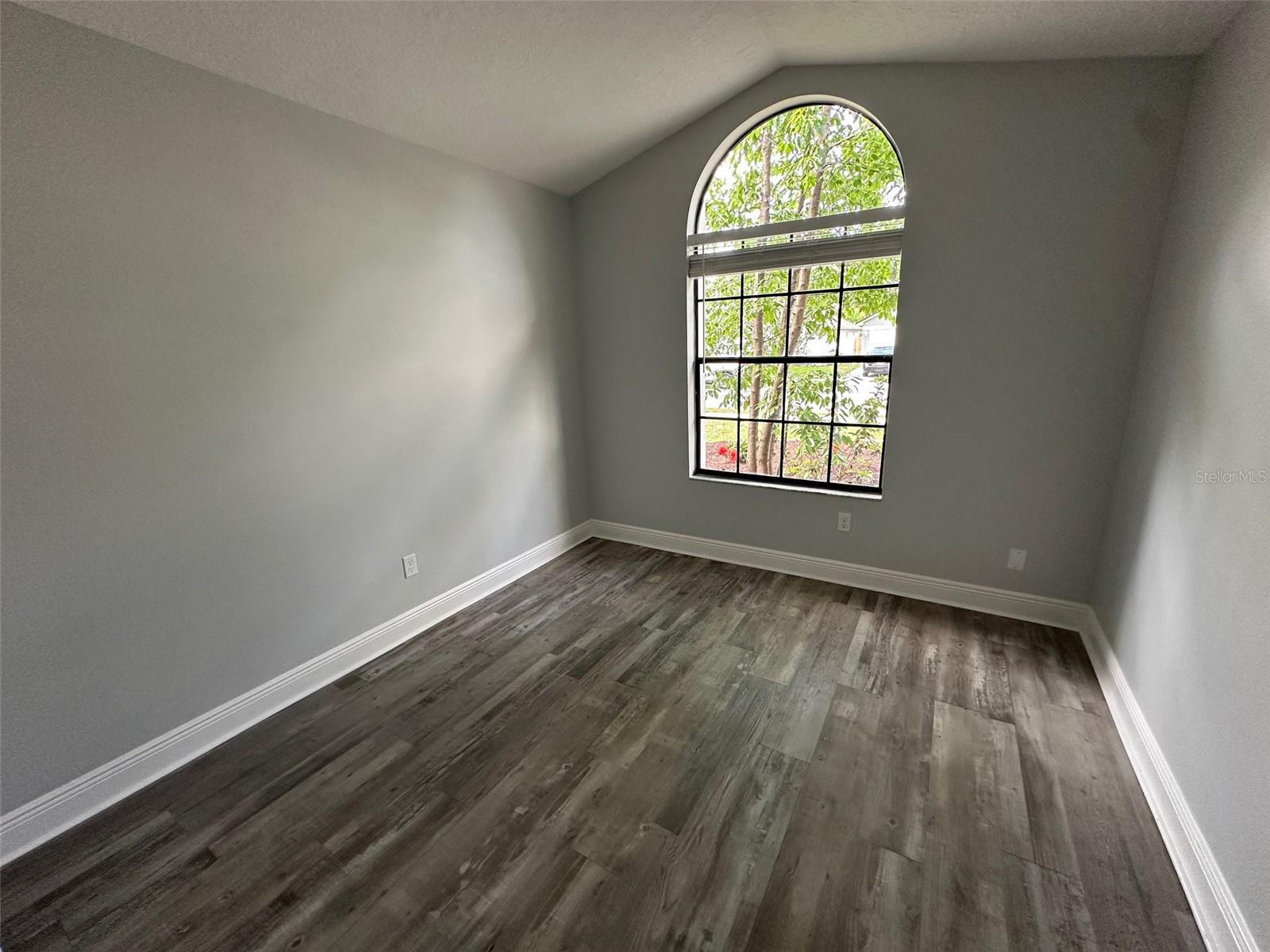 Image 11 of 17 For 444 Morning Glory Drive