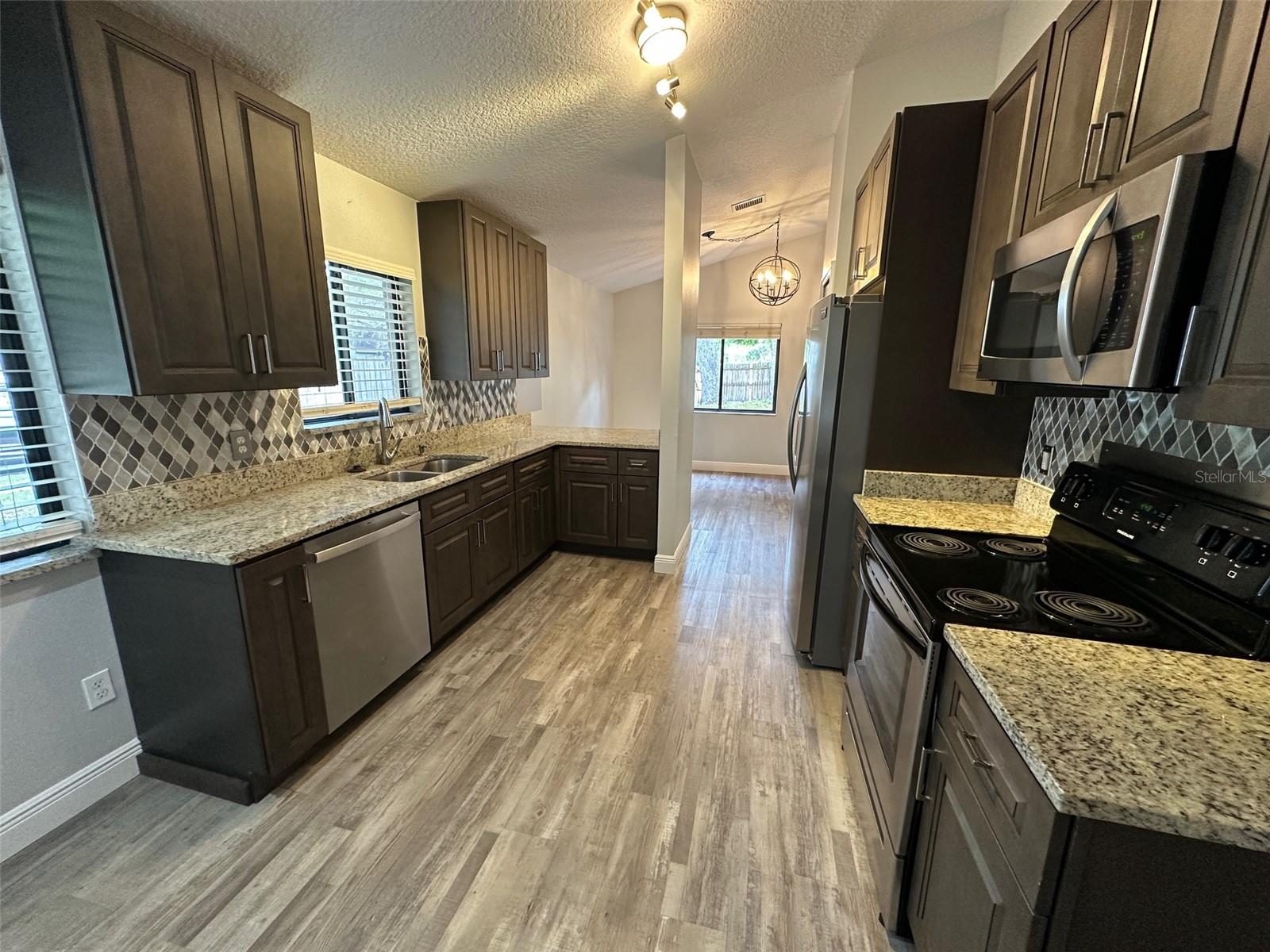 Image 4 of 17 For 444 Morning Glory Drive