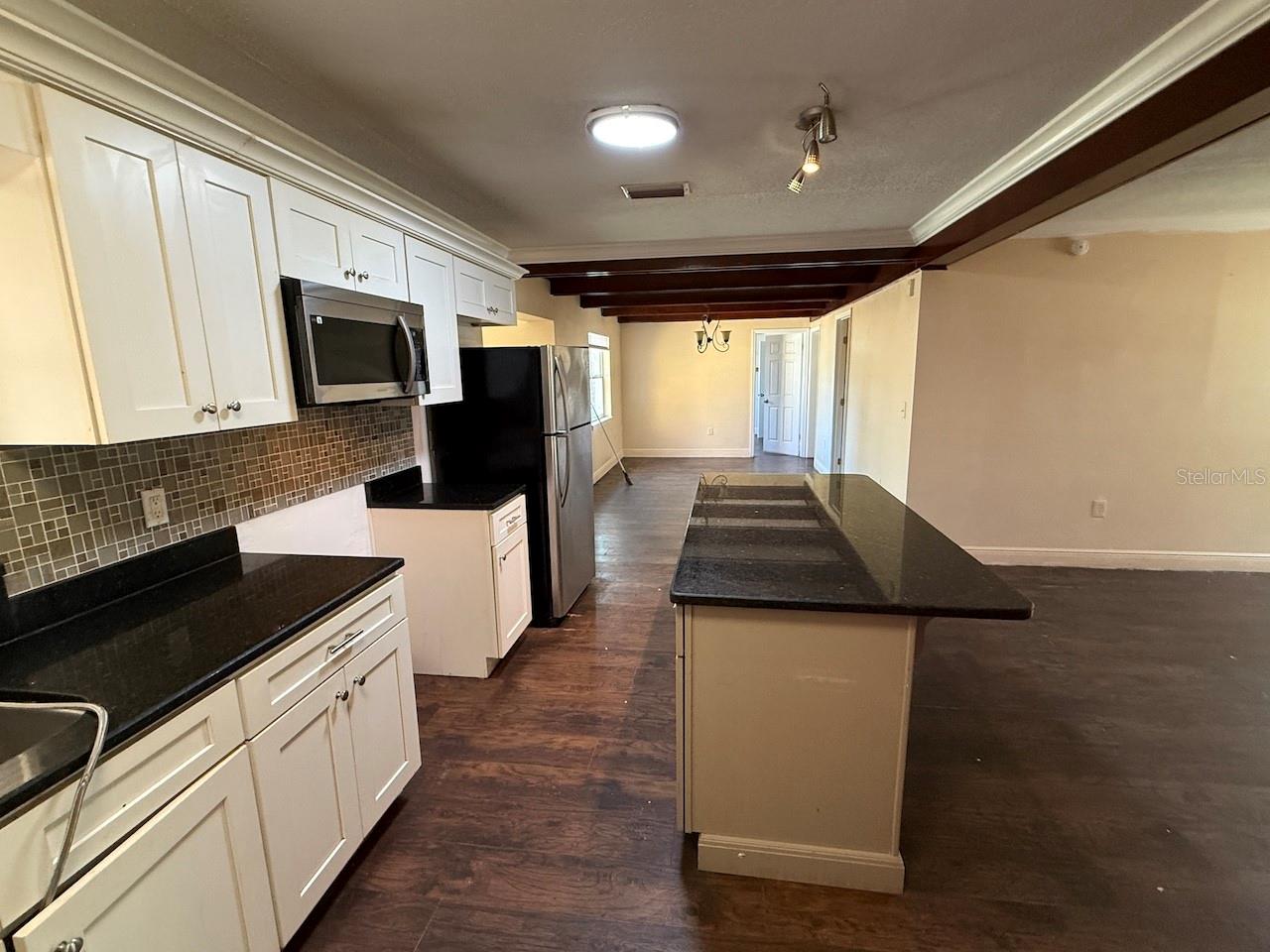 Image 5 of 18 For 4213 Seybold Avenue